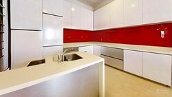 Parry Avenue (D19), Terrace #503511291